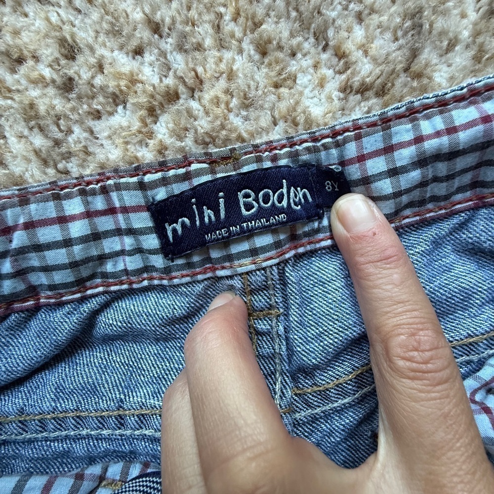Boys Mini Boden Jeans size 10, distressed and intentional rip in jeans - Picture 6 of 6